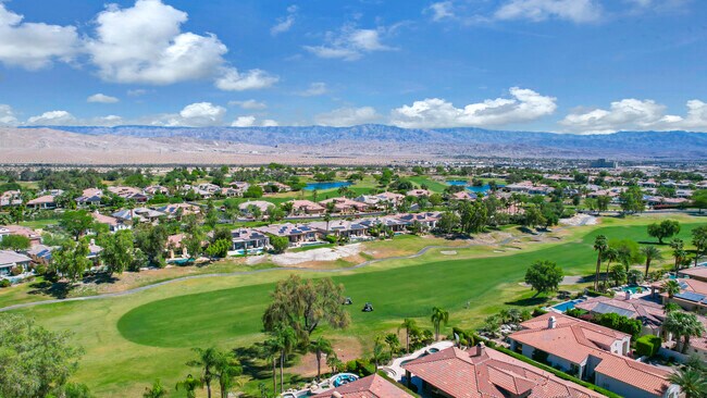 Building Photo - 267 Loch Lomond Rd