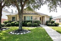 Building Photo - 12830 Cooper Breaks Dr