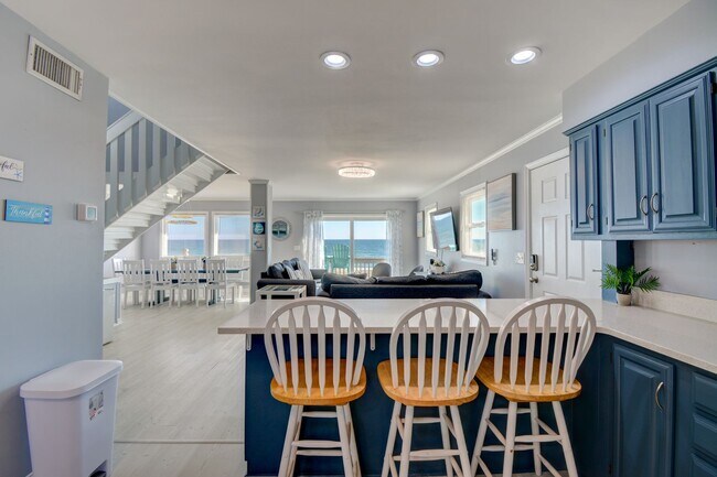 Building Photo - Off Season Rental **Oceanfront, Pet Friendly, 4 Bedroom Beach House** Available November 1st, 202...