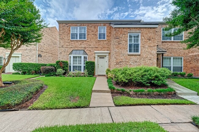 Building Photo - 600 Wilcrest Dr