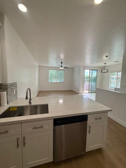 Building Photo - 7726 E Baseline Rd