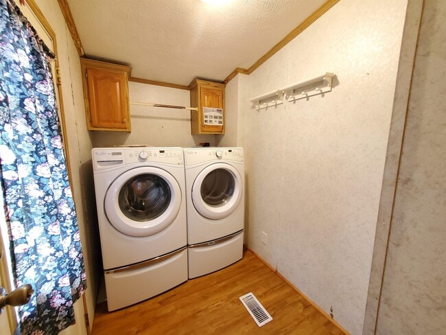 Building Photo - 42 Serendipity Ln