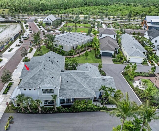 Building Photo - 923 SW Pr Ave