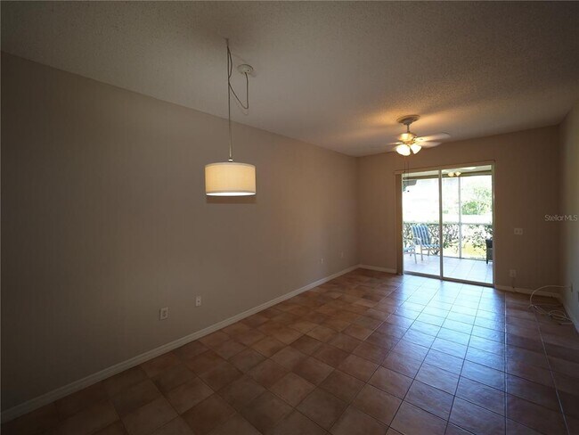 Building Photo - 4252 Central Sarasota Pkwy