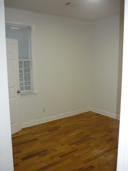 Bedroom 1 - 238 Wilbur Ave SE