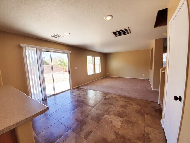 Building Photo - ACCEPTS SECTION 8 - BEAUTIFUL MUST SEE 3BD/2BA IN SOUTHWEST