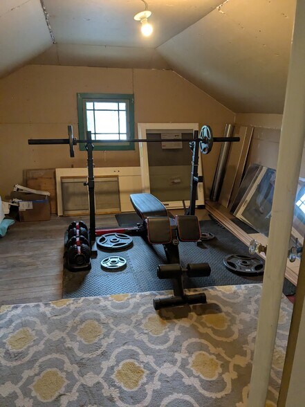 Building Photo - 1974 SE 24th Ave