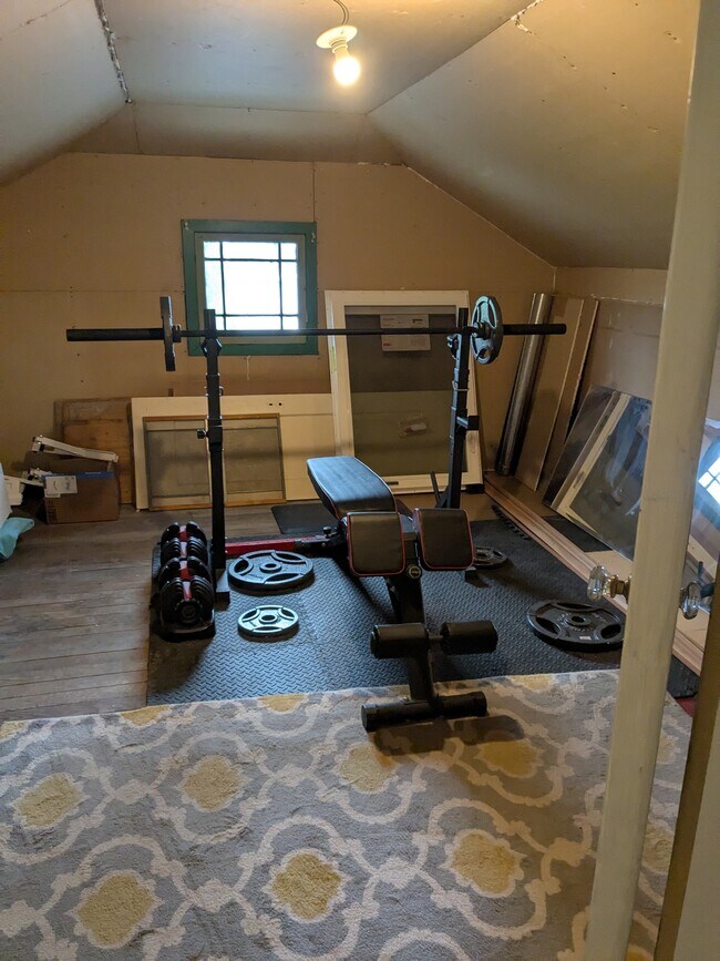 Building Photo - 1974 SE 24th Ave