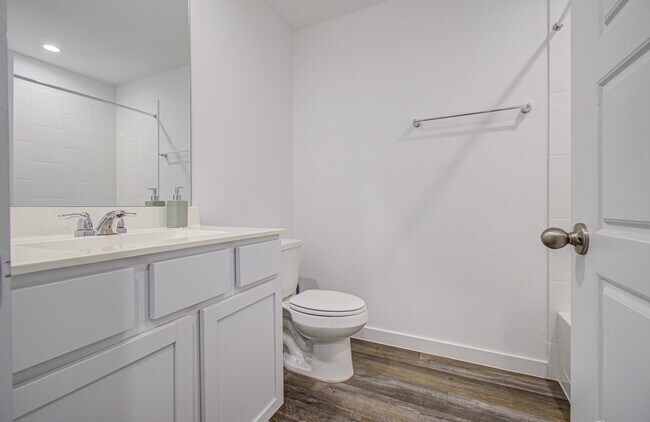 Building Photo - 1130 Desert Willow Dr