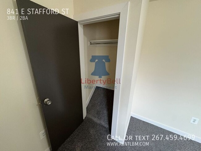 Building Photo - 841 E Stafford St