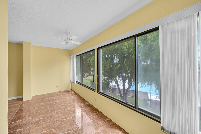 Building Photo - 3154 Via Poinciana
