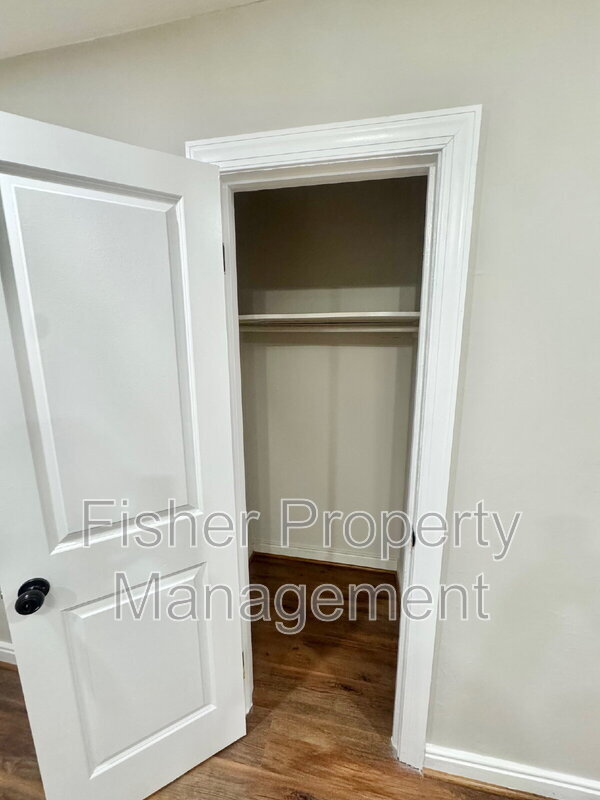 Building Photo - 518 Northside Ave