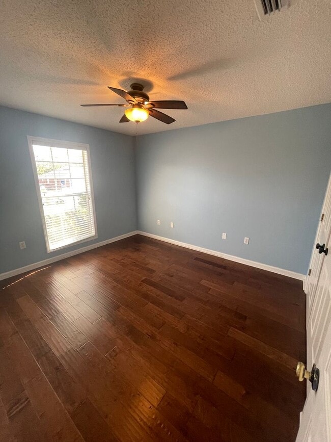 Building Photo - Available January!