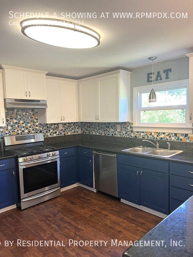 Building Photo - 4512 SW Fairvale Ct