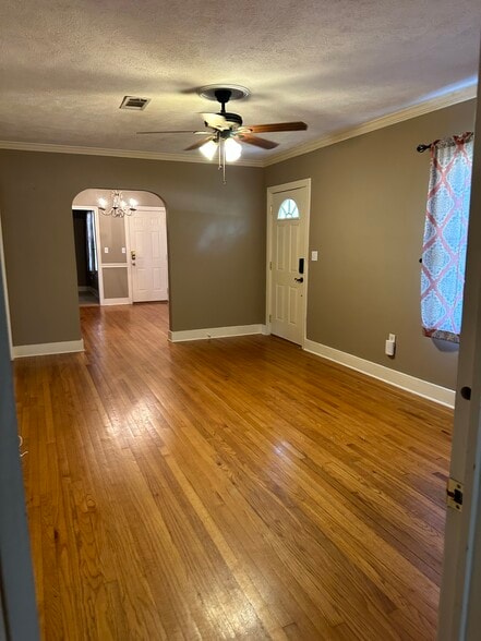 Building Photo - 1101 Monroe St