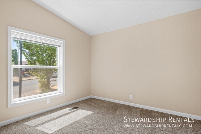 Building Photo - 1313 Bramblewood Ln