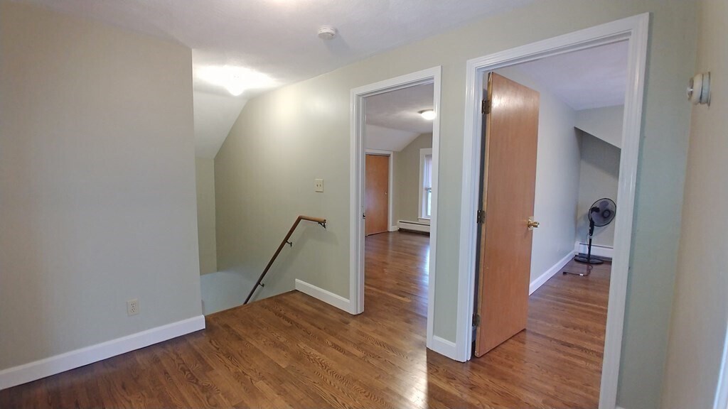 Building Photo - 136 Walnut St