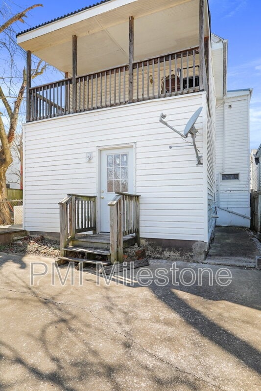 Building Photo - 721 2nd St