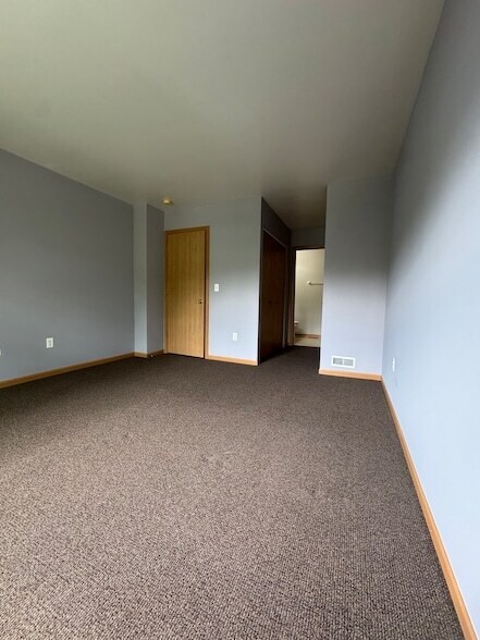 Building Photo - 1716 William Dr