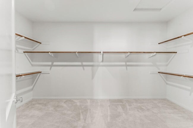 Building Photo - 3915 E Fincastle St