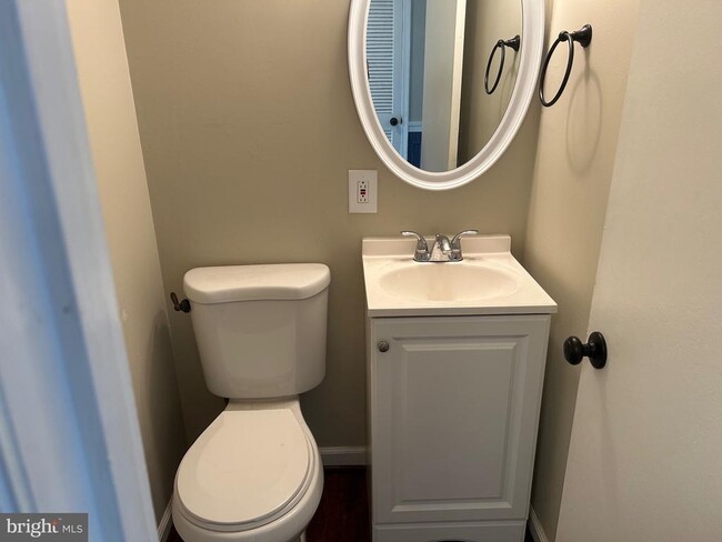 Building Photo - 13133 Putnam Cir