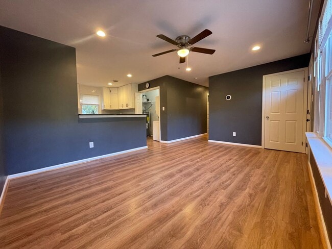 Building Photo - Updated Rancher on an Acre!