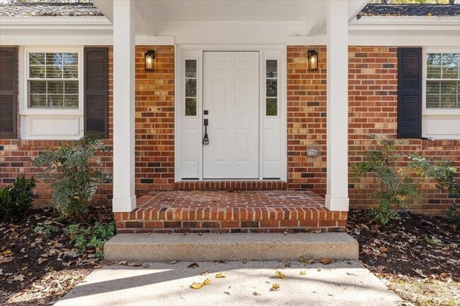 Building Photo - 2500 Kimbrough Cir