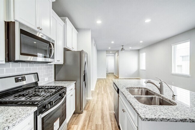 Building Photo - 9304 Colonial Bent Pl