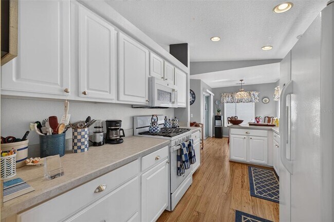 Building Photo - 1019 Eagles Landing