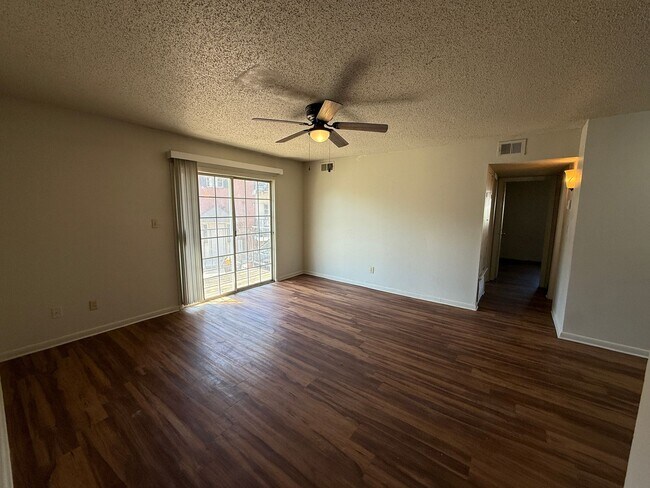 Building Photo - Renovated Apartment- Great OKC Location