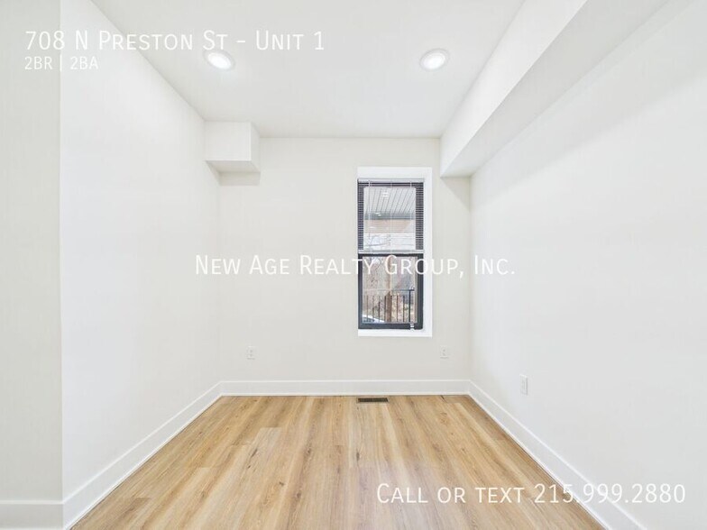 Building Photo - 708 N Preston St