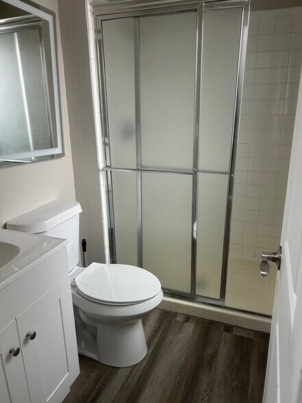 Building Photo - 10010 Columbine Ct