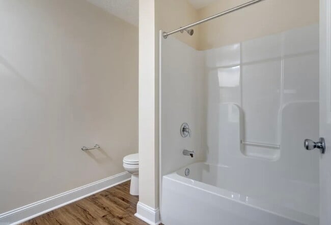 Building Photo - 435 Pin Oak Dr NW