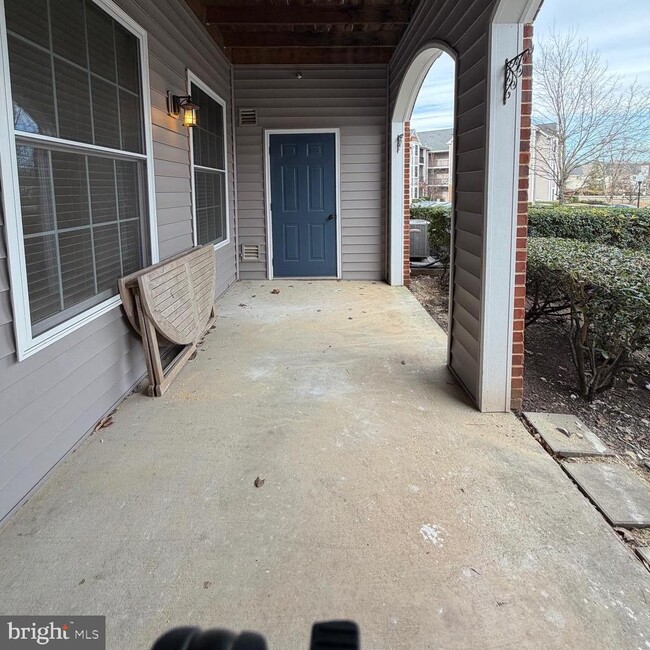 Building Photo - 20453 Chesapeake Square