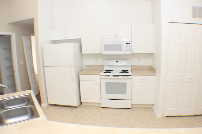 Building Photo - Quiet and Spacious Single Family Home in NW Cape Coral