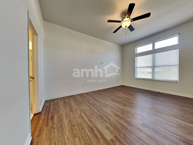 Building Photo - 2816 Fairways Drive