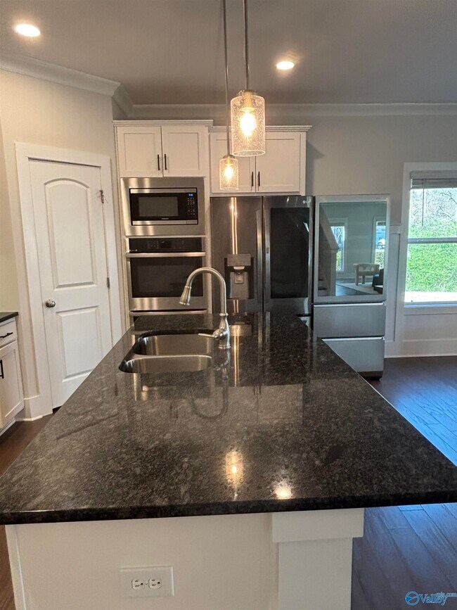 Building Photo - 109 Pitalo St