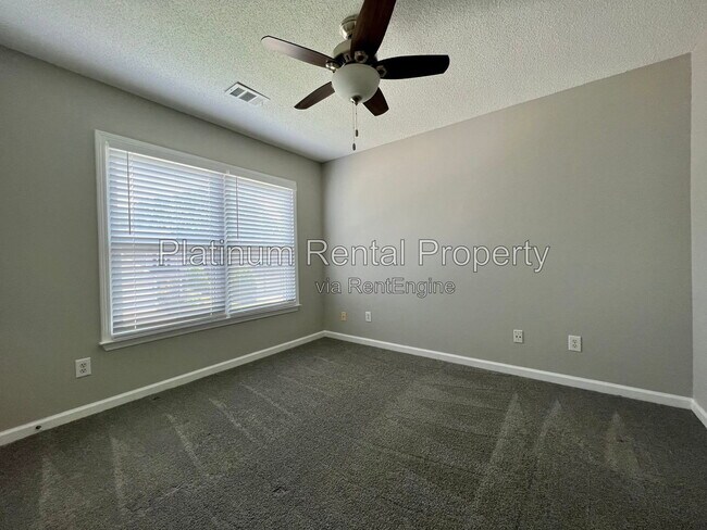 Building Photo - 2813 Priestcliff Dr SE