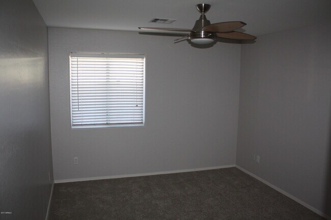 Building Photo - 14129 N 133rd Dr