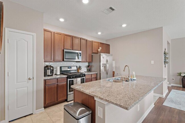 Building Photo - 20868 Langworth Pl