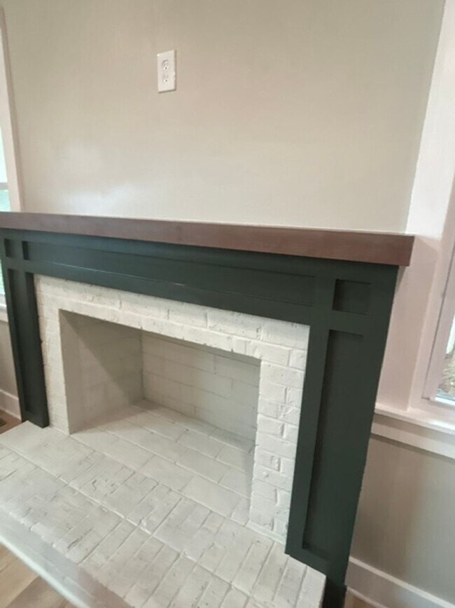 Building Photo - **Coming Soon**Completely Renovated Corner Lot Near Downtown Greenville