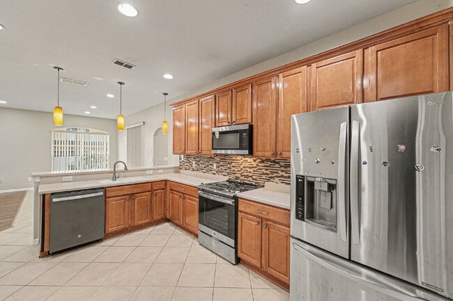 Building Photo - 2056 Clapper Tr