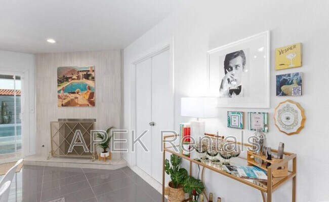 Building Photo - 2241 E Finley Rd