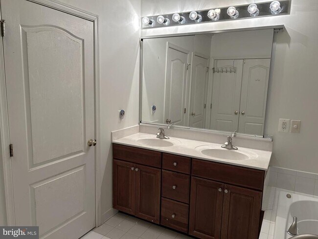 Building Photo - 22578 Scattersville Gap Terrace