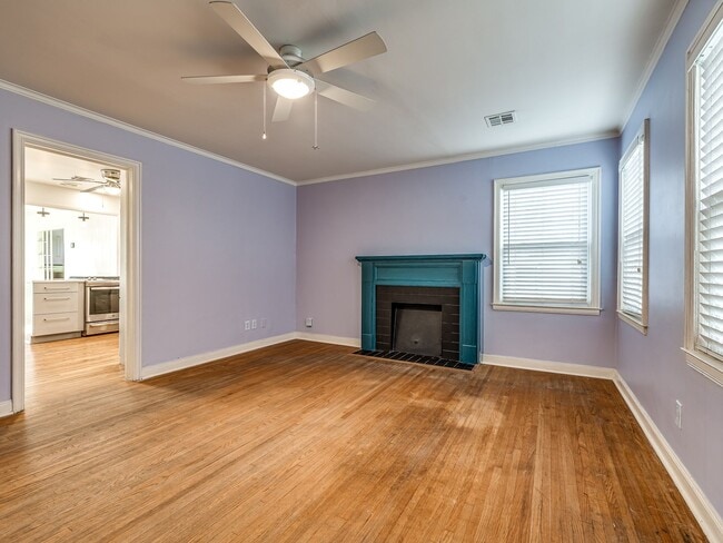 Building Photo - 458 S Indianapolis Ave