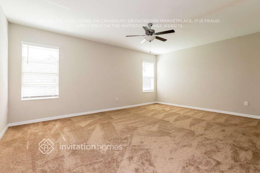 Building Photo - 1580 Blue Rose Dr