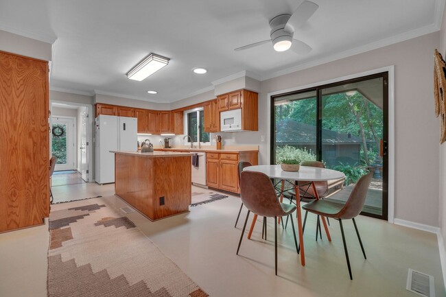 Building Photo - A Custom Home in Linkhorn Cove - 1-Acre Wo...