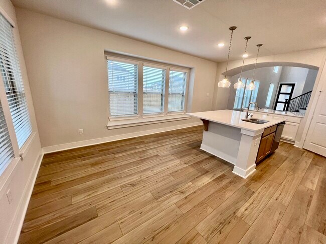 Building Photo - 18426 Palmetto Vw Dr