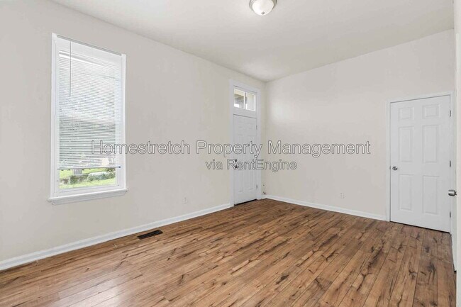 Building Photo - 3747 Oregon Ave