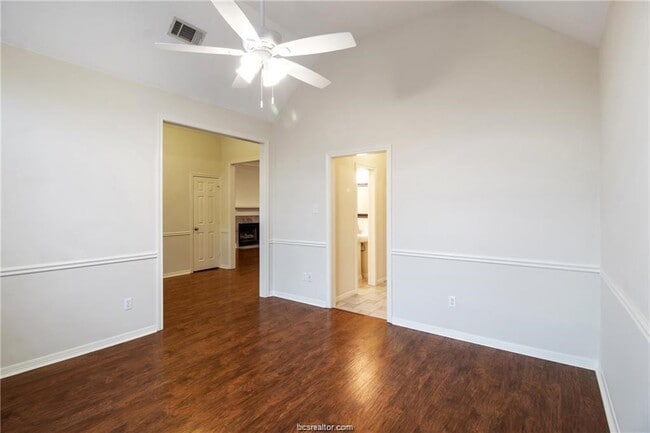 Building Photo - 4709 Shoal Creek Dr